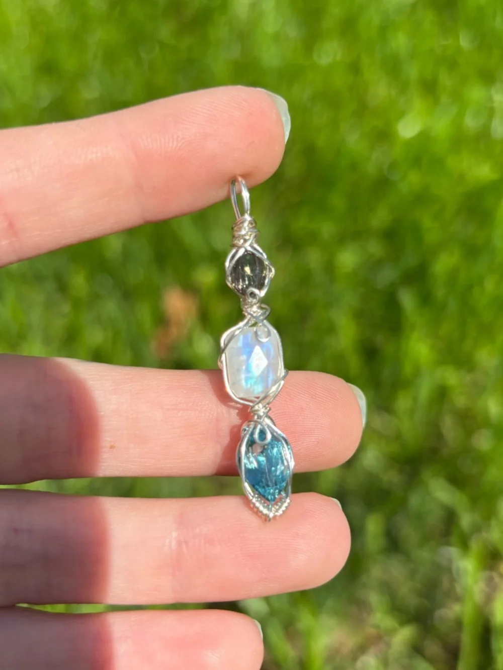 Fancy three stack pendant - Picture 4 of 4